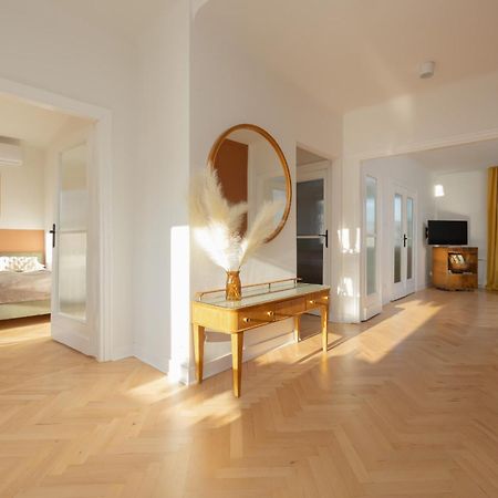 Apartment For 6 People Near Royal Baths Park By Renters Prestige Warszawa Zewnętrze zdjęcie