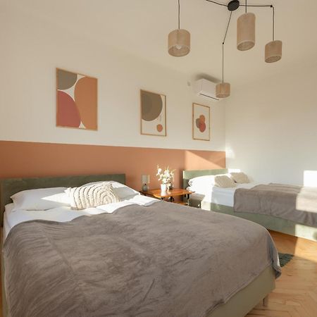 Apartment For 6 People Near Royal Baths Park By Renters Prestige Warszawa Zewnętrze zdjęcie