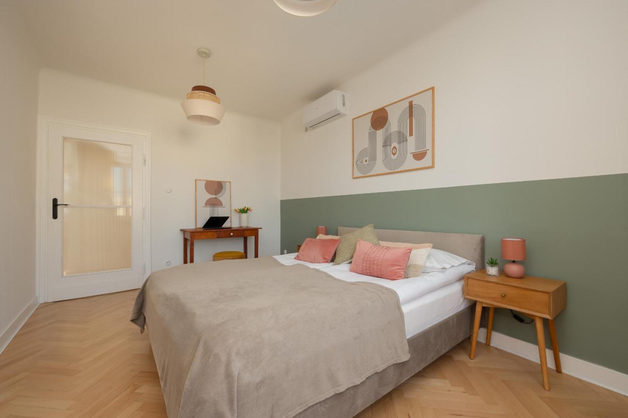 Apartment For 6 People Near Royal Baths Park By Renters Prestige Warszawa Zewnętrze zdjęcie